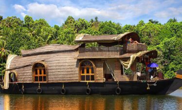 Popular destinations in Kerala