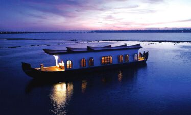 Top Places To Visit In Kerala